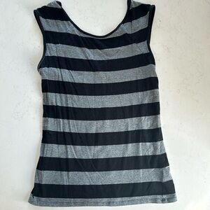 medium black and grey express striped top